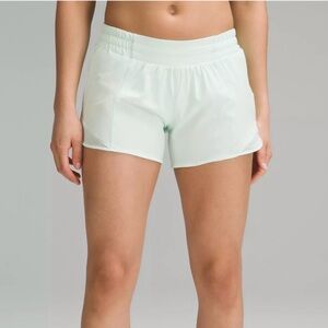 lululemon Hotty Hot Low-Rise Lined Short 4",
Mint Moment, size 8